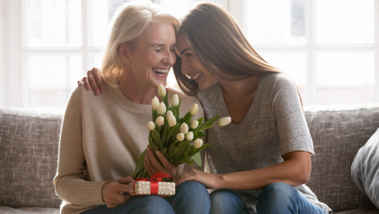 How Can I Surprise My Mom With No Money?