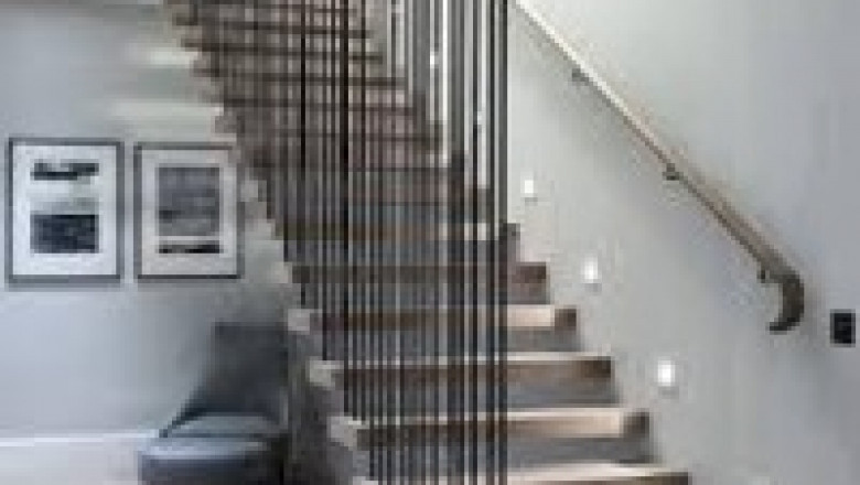 The Timeless Beauty and Strength of Wrought Iron Railing