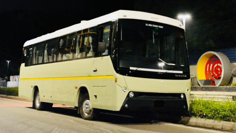 Why Luxury Mini Bus Hire in Jaipur is Perfect for Your Group?