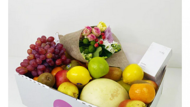 Send the Perfect Gift with Fruit and Plant Hampers
