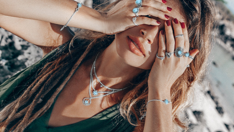5 Surprising Benefits of Wearing Larimar Jewelry
