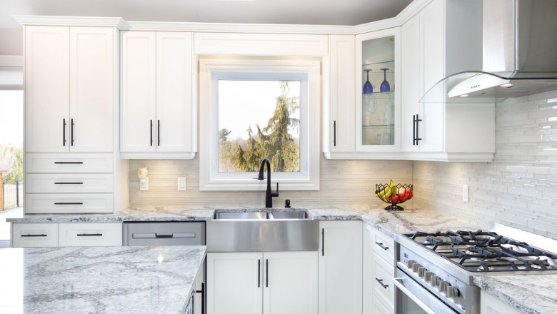 Choosing the Right Kitchen Renovation Services for Your Budget