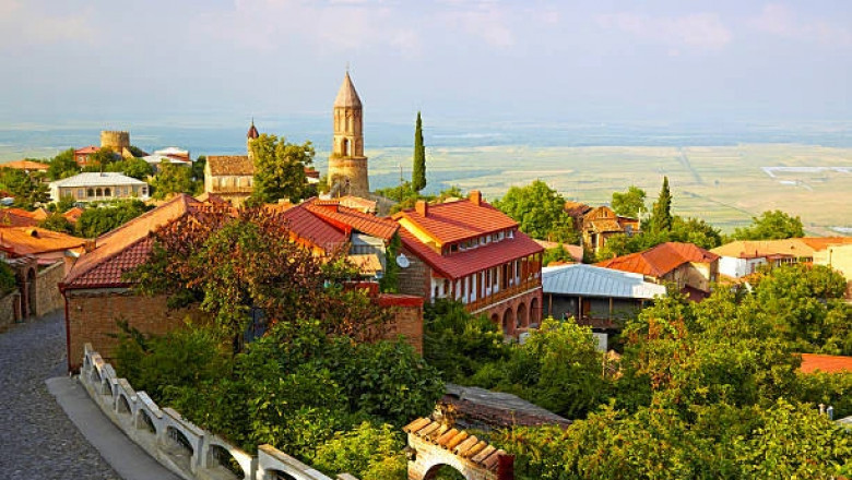All-Inclusive Georgia Tour Packages – Nature, History & Fun Awaits!